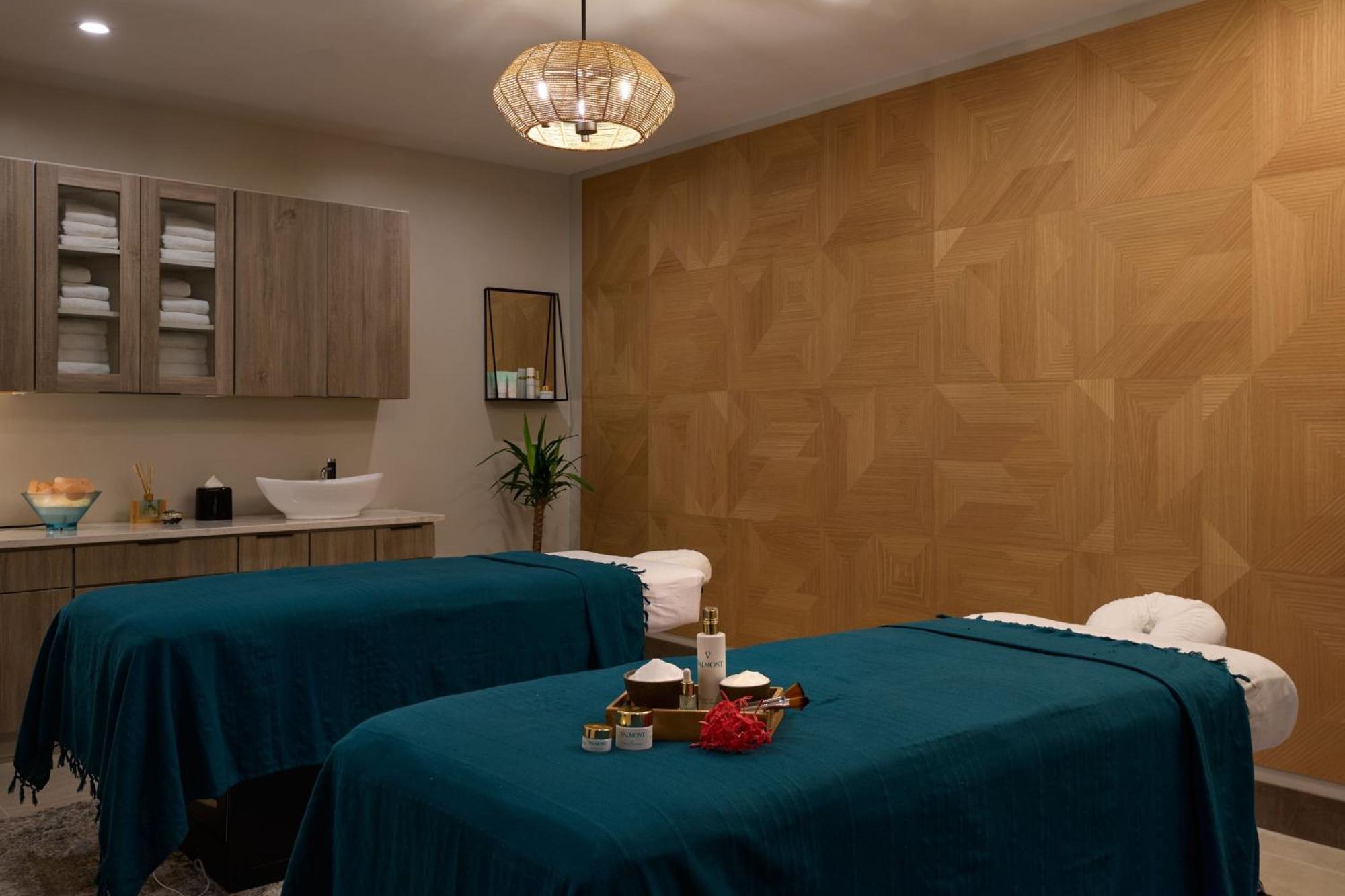 Jw Marriott St Maarten Beach Resort & Spa Dawn Beach Extérieur photo