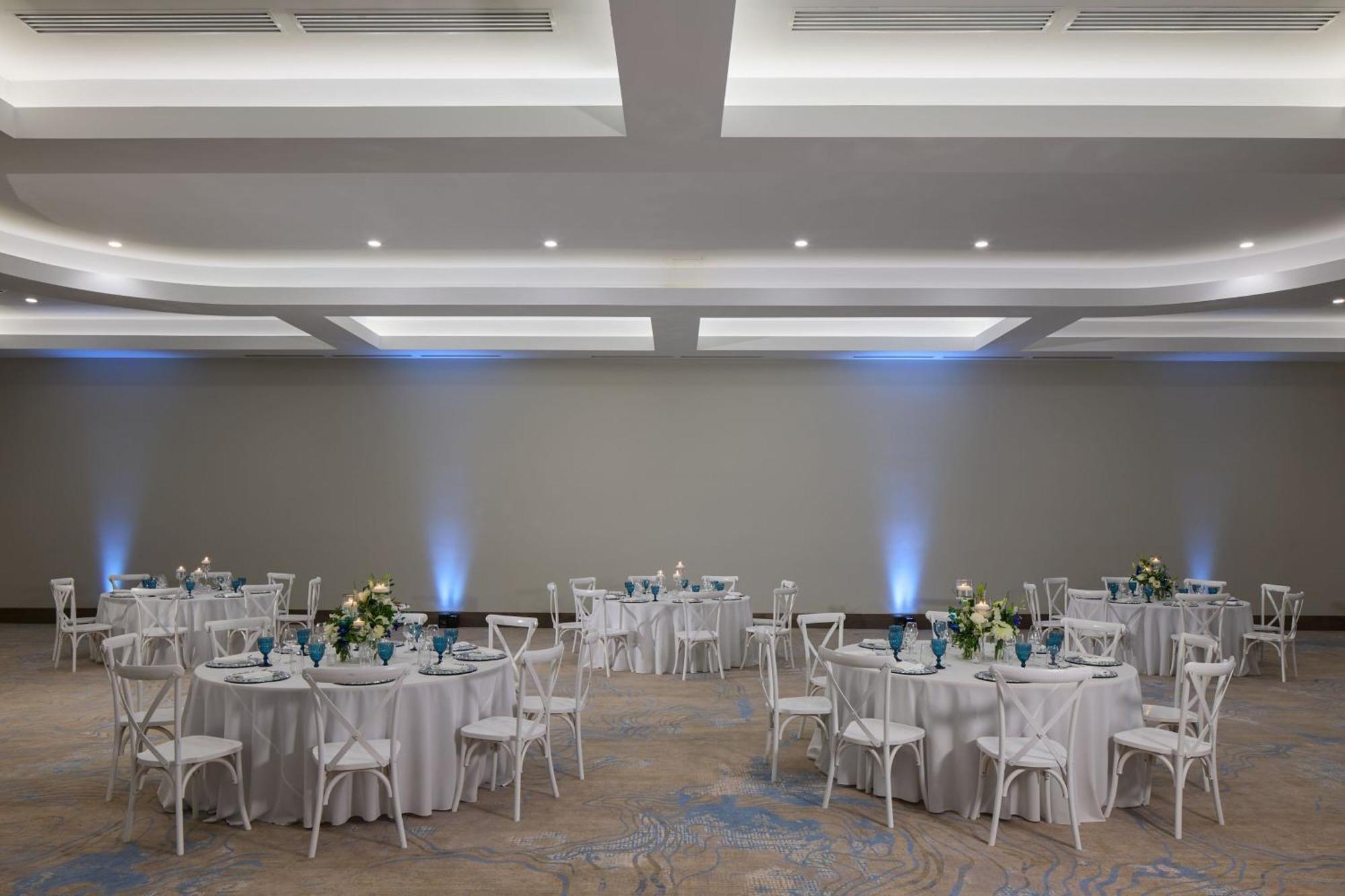 Jw Marriott St Maarten Beach Resort & Spa Dawn Beach Extérieur photo